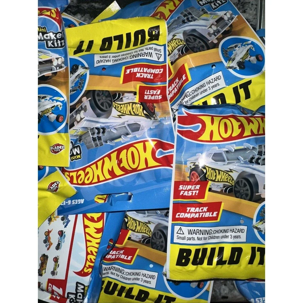 Lot of 10 Hot Wheels Mini-Maker Kitz - Build it Bag 2022 NEW Track Compatible